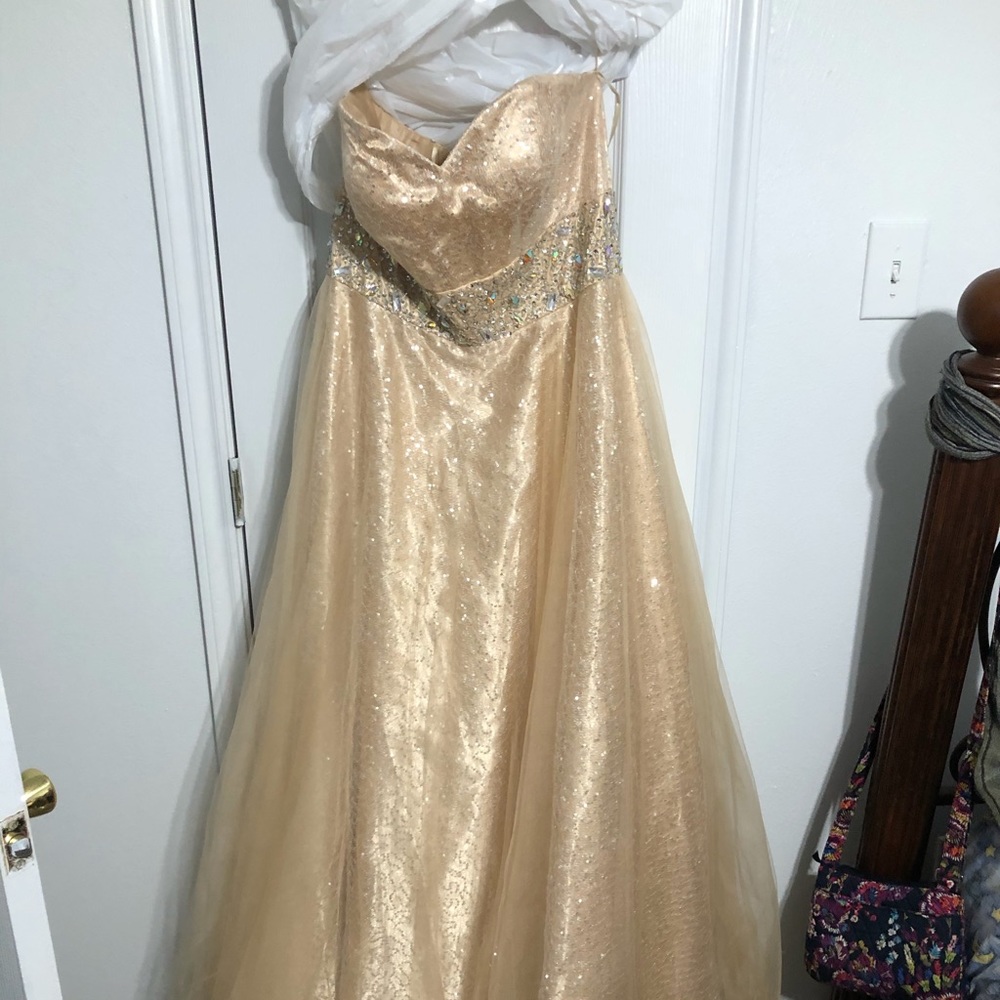 Prom dress/ evening gown size 14